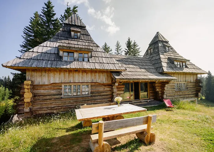 Nadgora Skyhouse